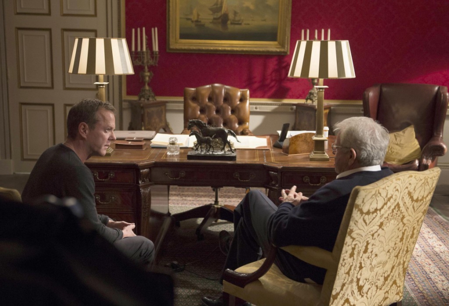 Jack Bauer (Kiefer Sutherland) discute avec le Président Heller (William Devane)